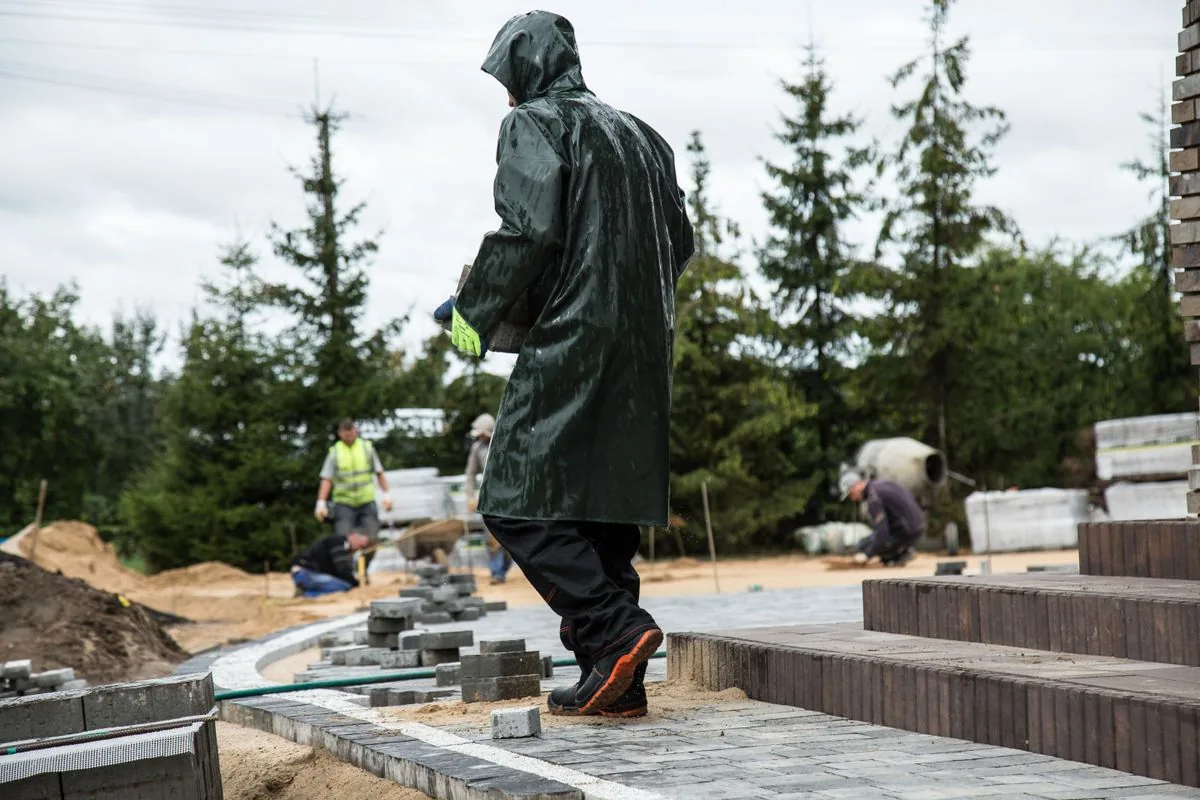 Paving repairs vs replacement: which is cheaper?